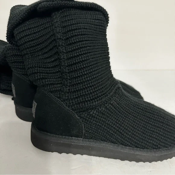 UGG Australia 5819 Classic Cardy Black Knit Fold Over Boots Button US Women's 10 - Picture 10 of 10